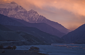 Kali Gandaki Valley from Kagbeni - by Henk
